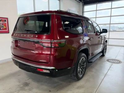 2022 Jeep Wagoneer — interior view