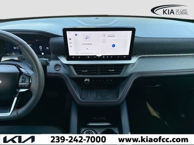 2025 Ford Explorer - Photo 19