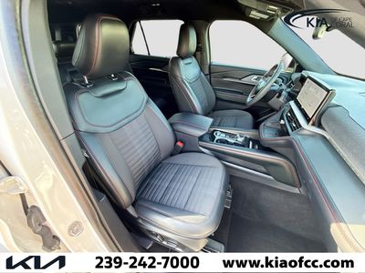 2025 Ford Explorer - Photo 15