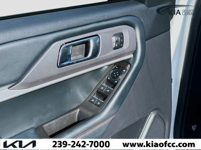 2025 Ford Explorer - Photo 24