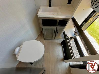 2026 Cherokee Arctic Wolf 3750SUITE - Photo 32
