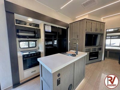 2026 Cherokee Arctic Wolf 3750SUITE - Photo 14