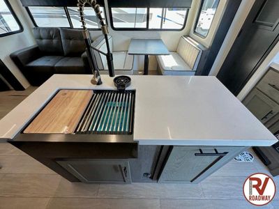 2026 Cherokee Arctic Wolf 3750SUITE - Photo 19