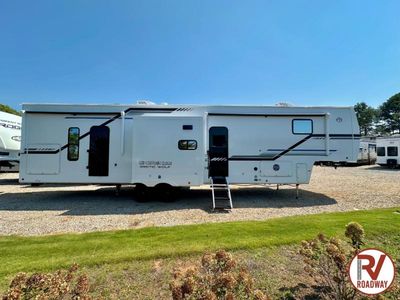 2026 Cherokee Arctic Wolf 3750SUITE - Photo 4