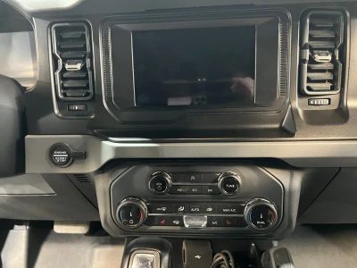 2022 Ford Bronco - Photo 13