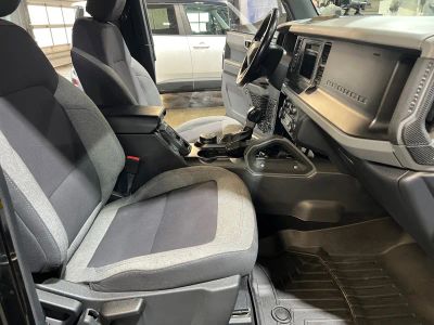 2022 Ford Bronco - Photo 8