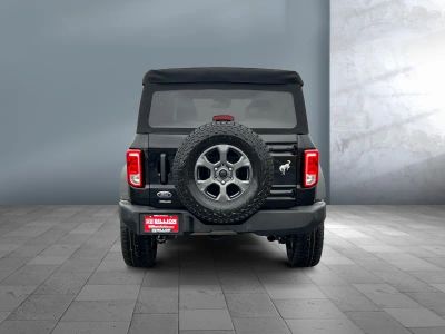 2022 Ford Bronco - Photo 4