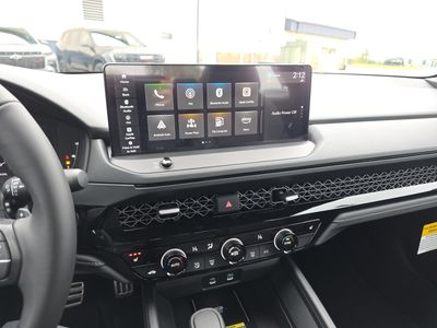 2025 Honda Accord Hybrid - Photo 9