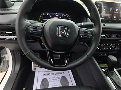2025 Honda Accord Hybrid - Photo 14