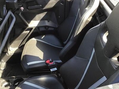 2025 Can-Am Commander MAX XT 1000R - Photo 4