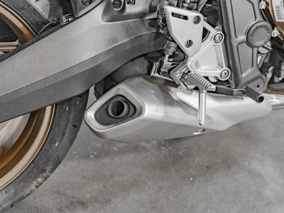 2026 Honda CB650R E-Clutch - Photo 10
