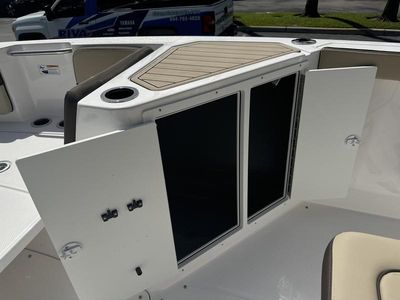 2025 Yamaha Boats 222 FSH Sport E - Photo 15
