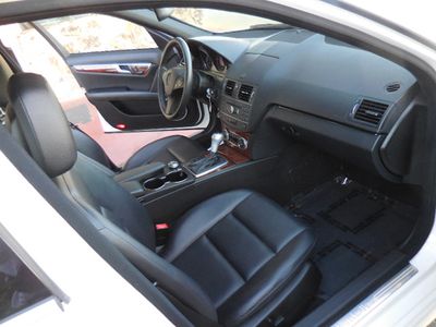 2011 Mercedes-Benz C-Class - Photo 10