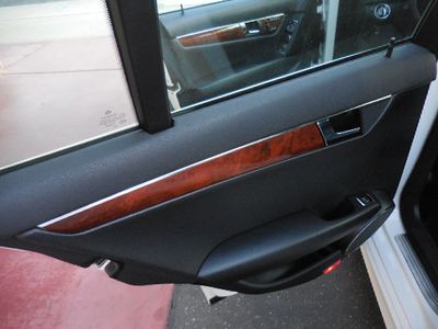 2011 Mercedes-Benz C-Class - Photo 16