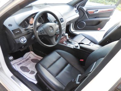 2011 Mercedes-Benz C-Class - Photo 11