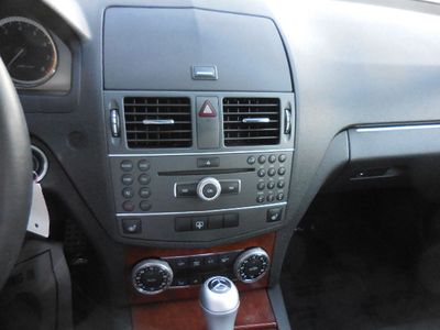 2011 Mercedes-Benz C-Class - Photo 20