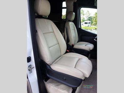 2023 Thor Motor Coach Tiburon Sprinter - Photo 9