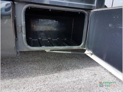 2023 Thor Motor Coach Tiburon Sprinter - Photo 10