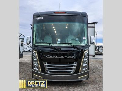 2022 Thor Motor Coach Challenger - Photo 3