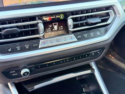 2021 BMW 3 Series - Photo 34