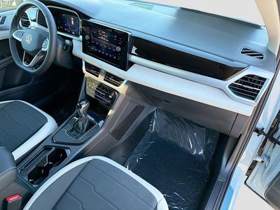 2026 Volkswagen Taos - Photo 13
