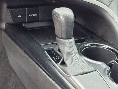 2020 Toyota Camry - Photo 18