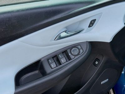 2019 Chevrolet Volt - Photo 20