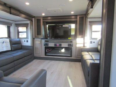 2025 Keystone Montana - Photo 7