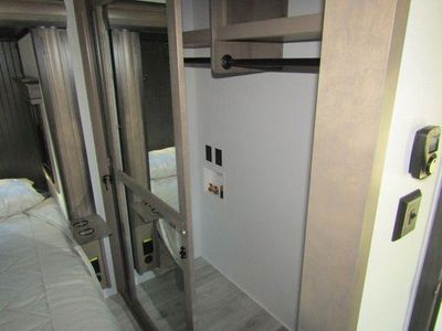 2025 Keystone Montana - Photo 28