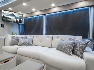 2025 Foretravel Realm Presidential Luxury Villa Master Suite (LVMS) Bath & 1/2 - Photo 11