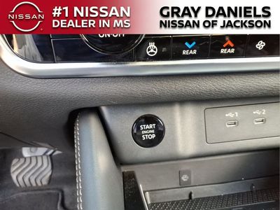 2025 Nissan Rogue — photo 16 view