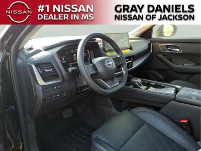 2025 Nissan Rogue — photo 11 view