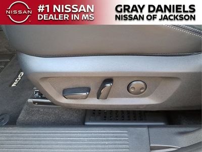 2025 Nissan Rogue — photo 13 view