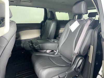 2026 Kia Carnival — photo 27 view
