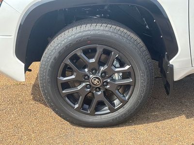2026 Toyota Tundra - Photo 27