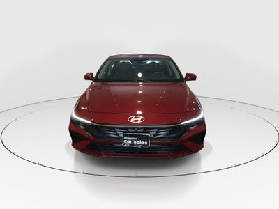 2024 Hyundai Elantra - Photo 2
