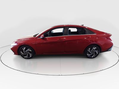 2024 Hyundai Elantra - Photo 4