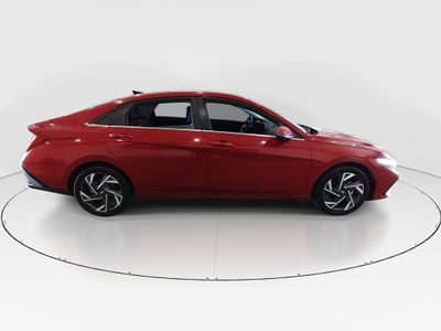 2024 Hyundai Elantra - Photo 8