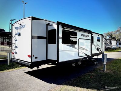 2023 Venture RV SportTrek Touring Edition - Photo 2