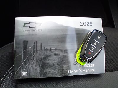 2025 Chevrolet Blazer — photo 19 view