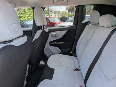 2021 Jeep Renegade - Photo 14