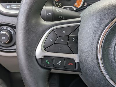 2021 Jeep Renegade - Photo 24