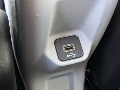 2021 Jeep Renegade - Photo 15