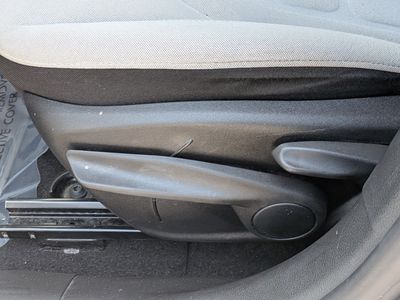 2021 Jeep Renegade - Photo 21