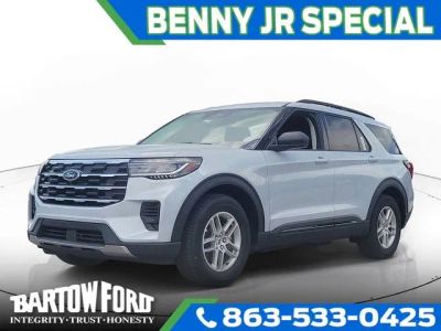 2026 Ford Explorer Active in White Metallic — front three-quarter view