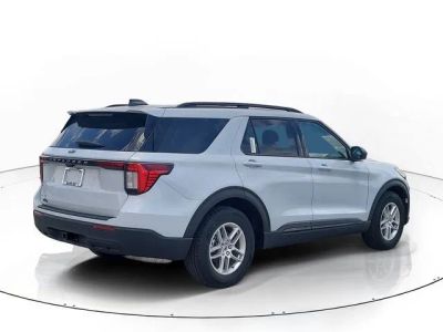 2026 Ford Explorer — detail view
