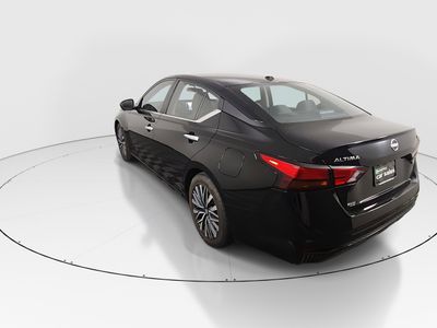 2024 Nissan Altima — detail view