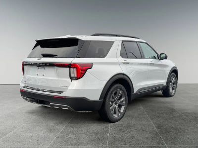 2026 Ford Explorer — detail view