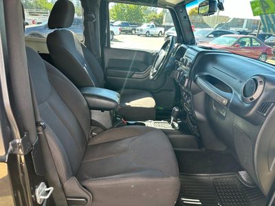 2014 Jeep Wrangler 4X4 - Photo 12