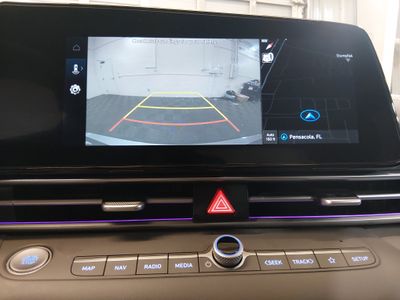 2024 Hyundai Elantra - Photo 16